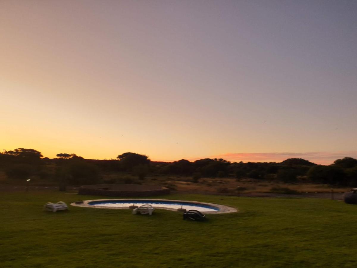 Wag N Bietjie Bush Lodge Heuningneskloof Exterior photo
